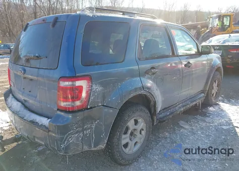 2012 Ford Escape Xlt z USA, uszkodzony, nr VIN 1FMCU9D78CKA73893